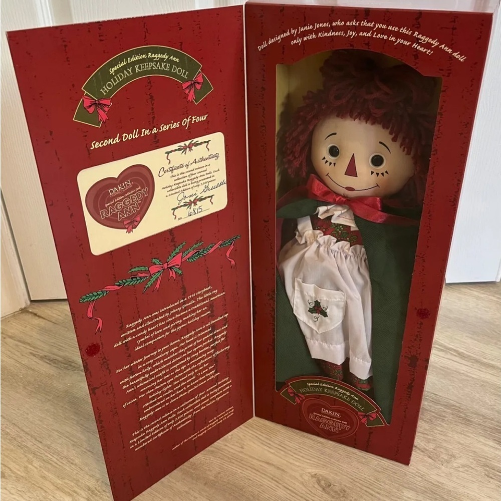 Special Edition Raggedy Ann Holiday Keepsake Doll‼️FINAL SALE